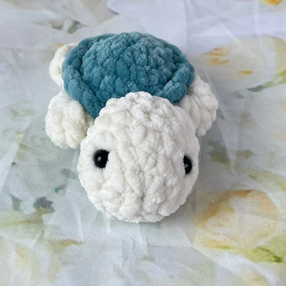 Crochet Mini Turtle Hand-made Plush Stuffy Animal Soft Yarn Sea Life Baby Green